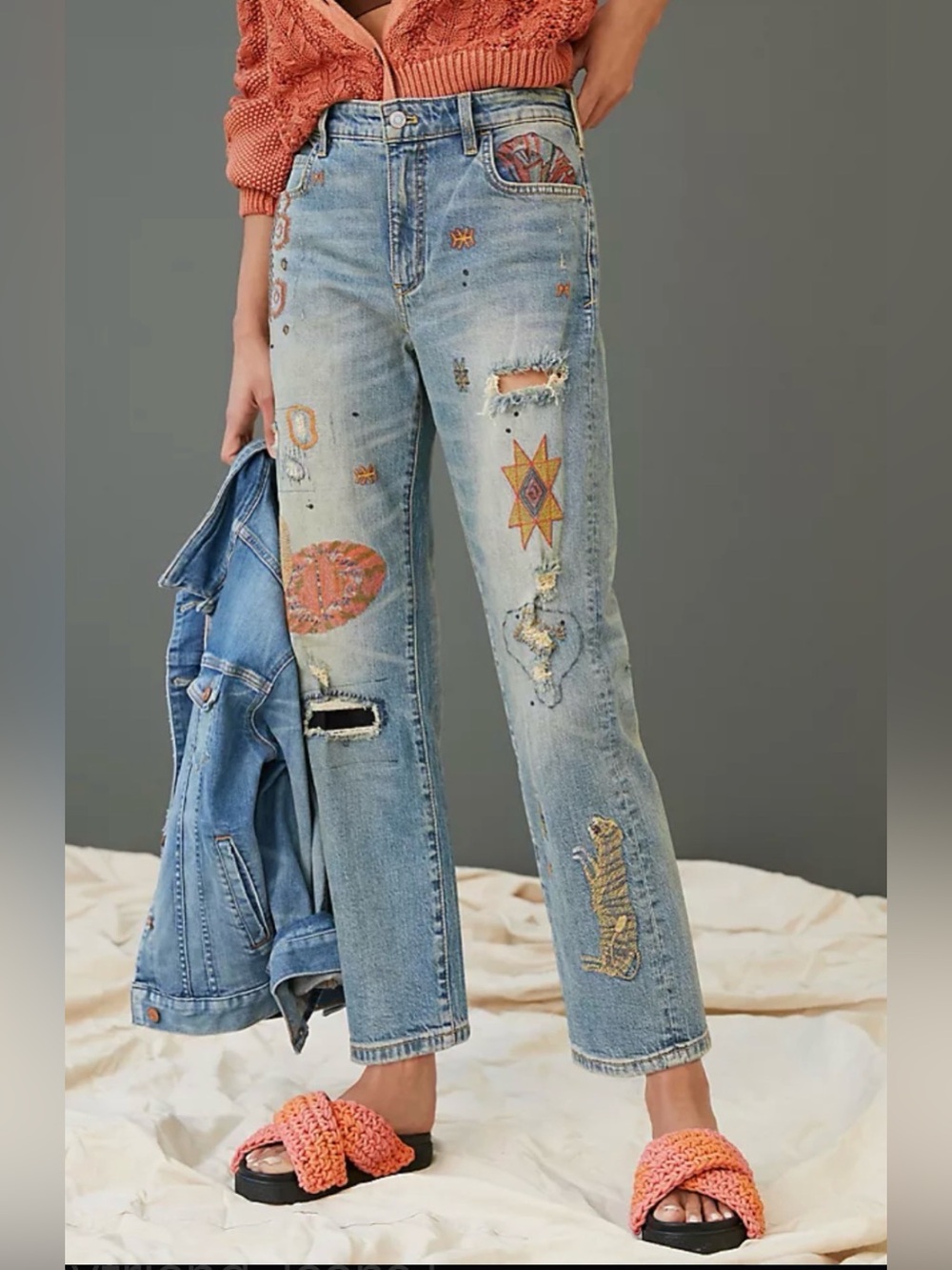 Pilcro The Borrowed Embroidered Distressed Boyfriend Jeans Anthropologie Size 25